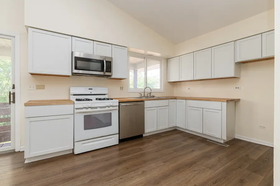 2100 Western Avenue, Waukegan, IL 60087 - #3