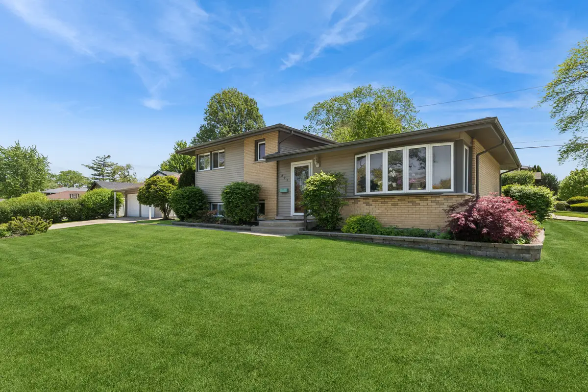 Address Withheld By Seller, Mount Prospect, IL 60056 - #1