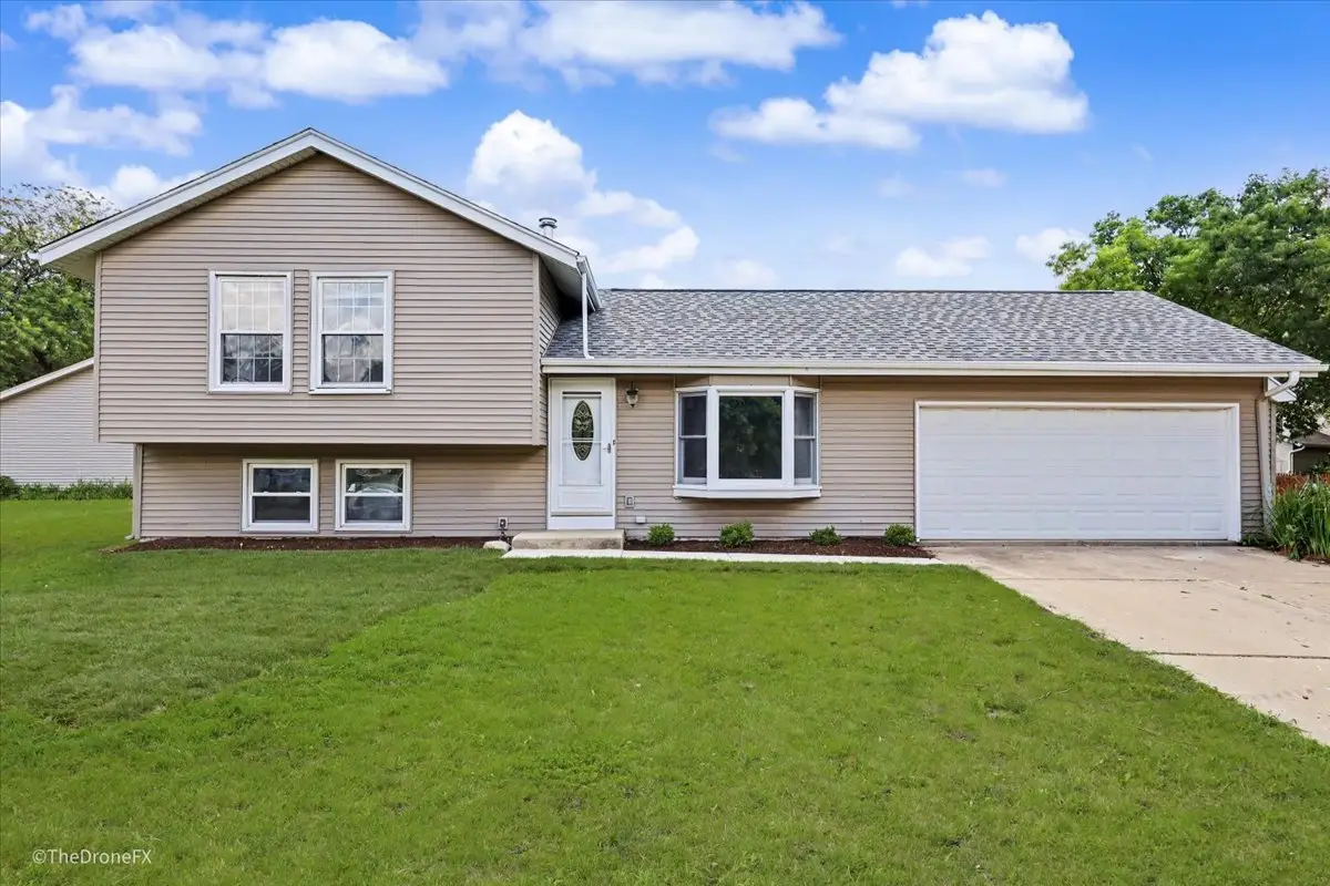 30w281 Heather Court, Warrenville, IL 60555 - #1