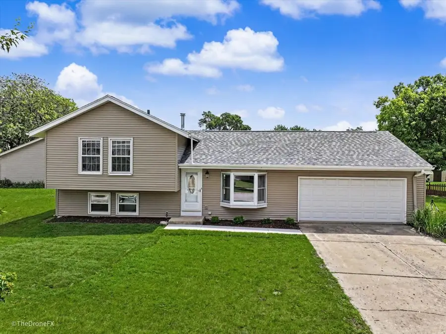 30w281 Heather Court, Warrenville, IL 60555 - #2