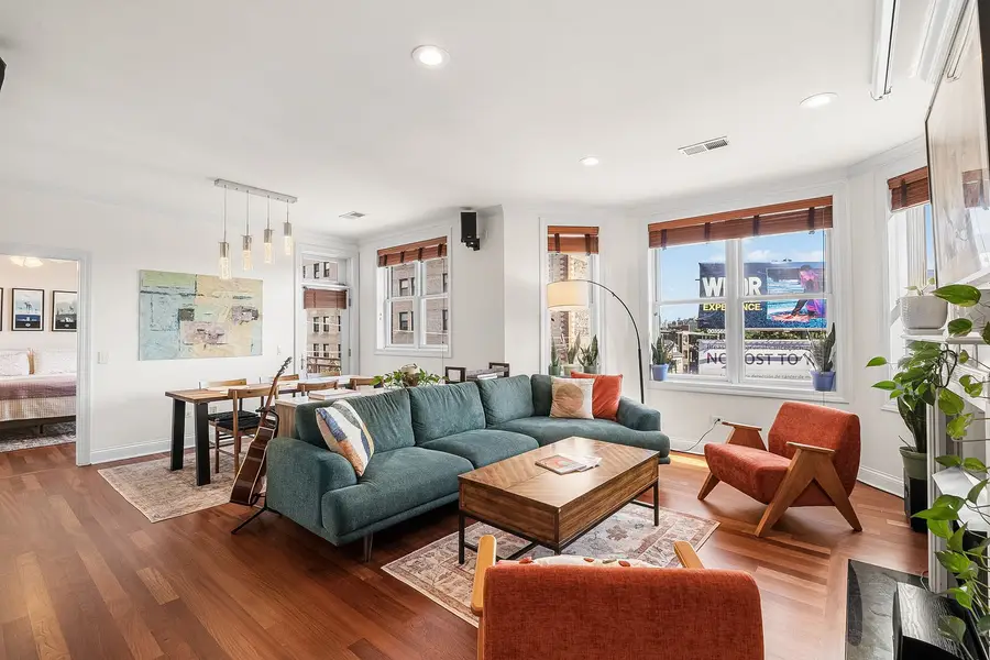 1056 W Lawrence Avenue #4A, Chicago, IL 60640 - #3