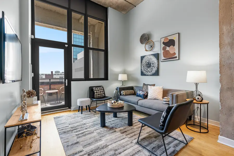 320 E 21st Street #615, Chicago, IL 60616 - #2