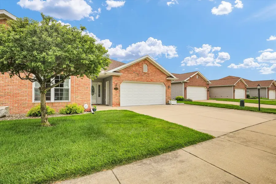 1817 E Prairie Winds Circle, Urbana, IL 61802 - #2