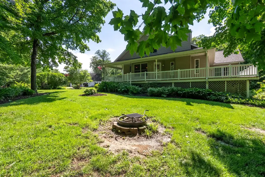 19 Quinn Court, Davenport, IA 52802 - #3