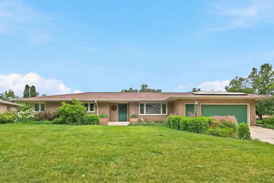 525 E High Street, Sycamore, IL 60178 - #3