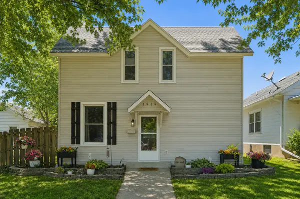 2626 N 3rd Street, Clinton, IA 52732