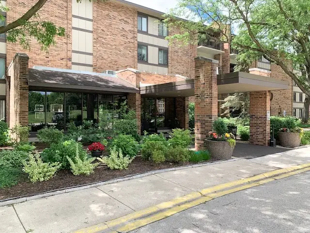 301 Lake Hinsdale Drive #209, Willowbrook, IL 60527 - #1
