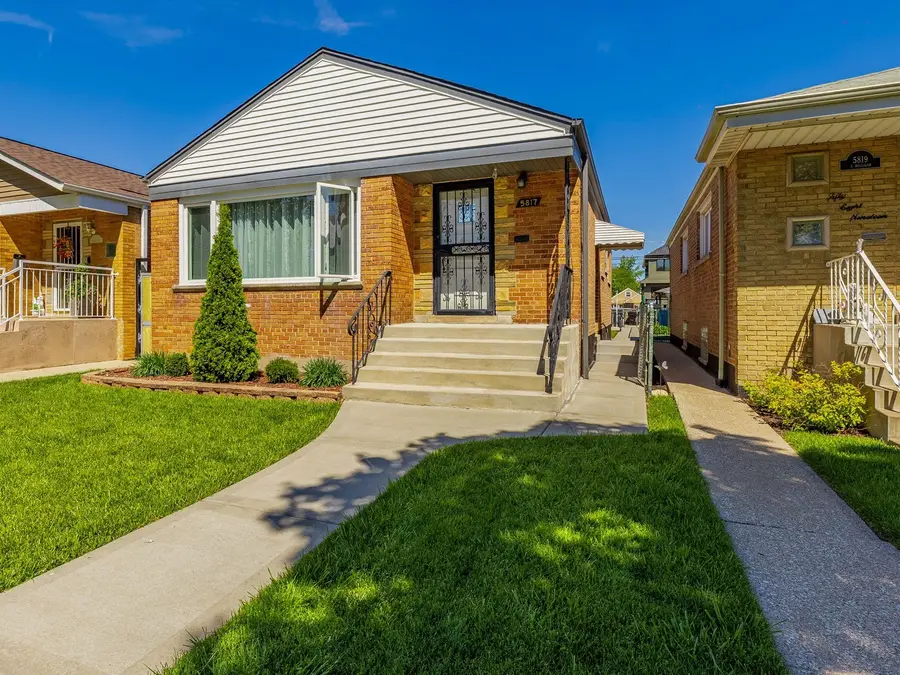 5817 S Mulligan Avenue, Chicago, IL 60638 - #2