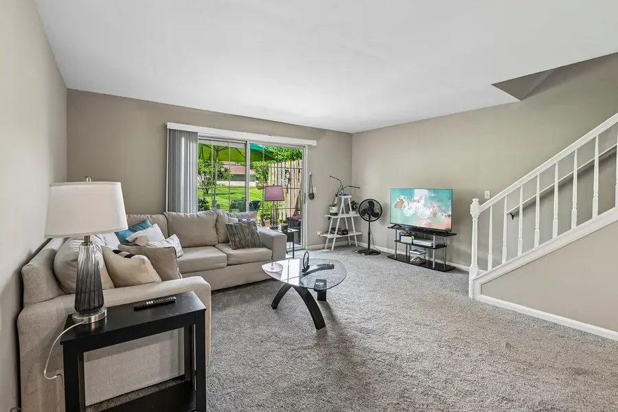421 Lakeview Circle, Bolingbrook, IL 60440 - #3
