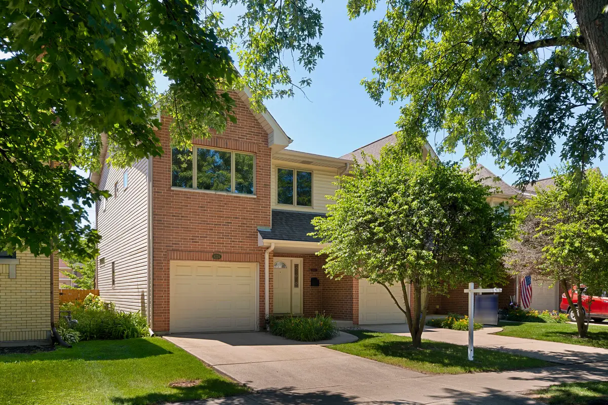 Address Withheld By Seller, Morton Grove, IL 60053 - #1