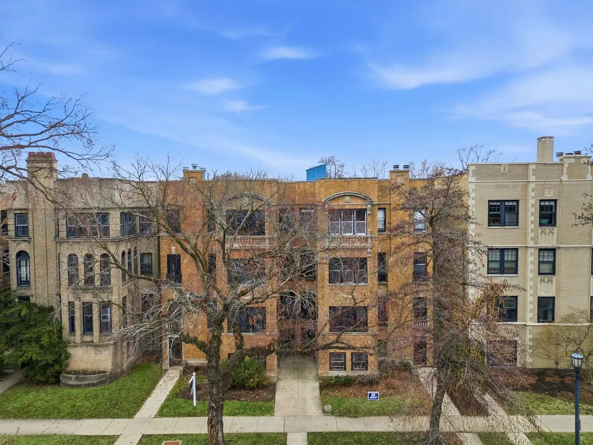 540 Sheridan Road #3, Evanston, IL 60202 - #1