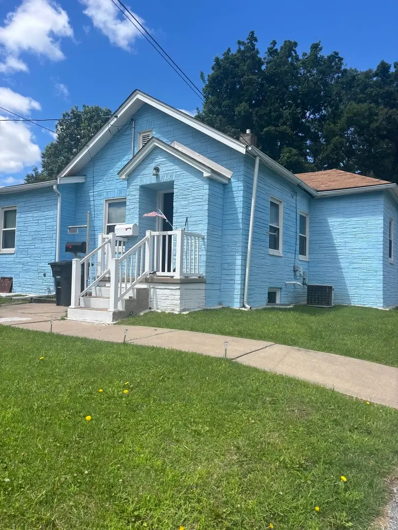 3001 44th Street, Moline, IL 61265 - #1