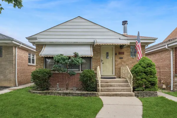 7535 N Octavia Avenue, Chicago, IL 60631