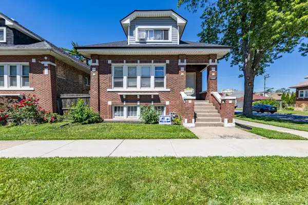 2402 East Avenue, Berwyn, IL 60402