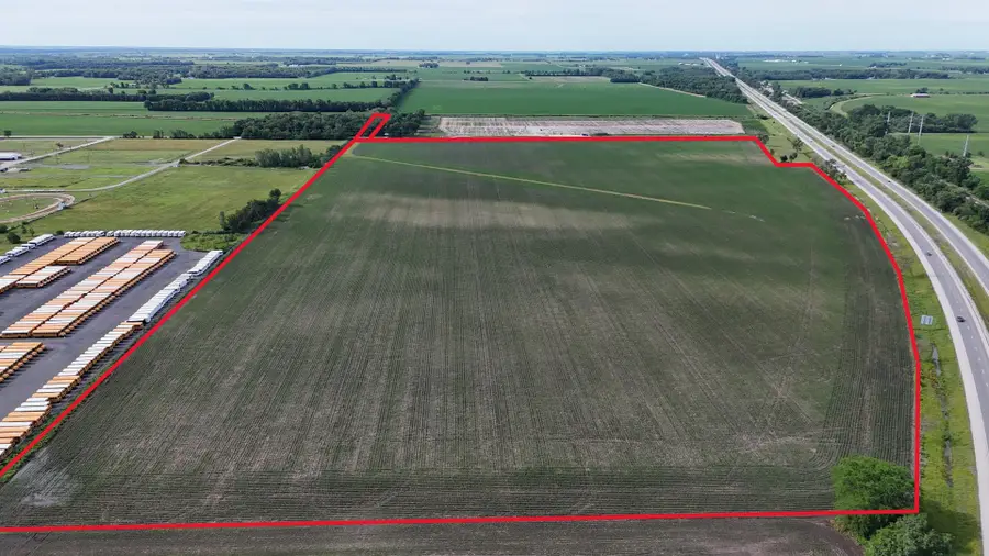 899 W 4000 Road S, Kankakee, IL 60901 - #3