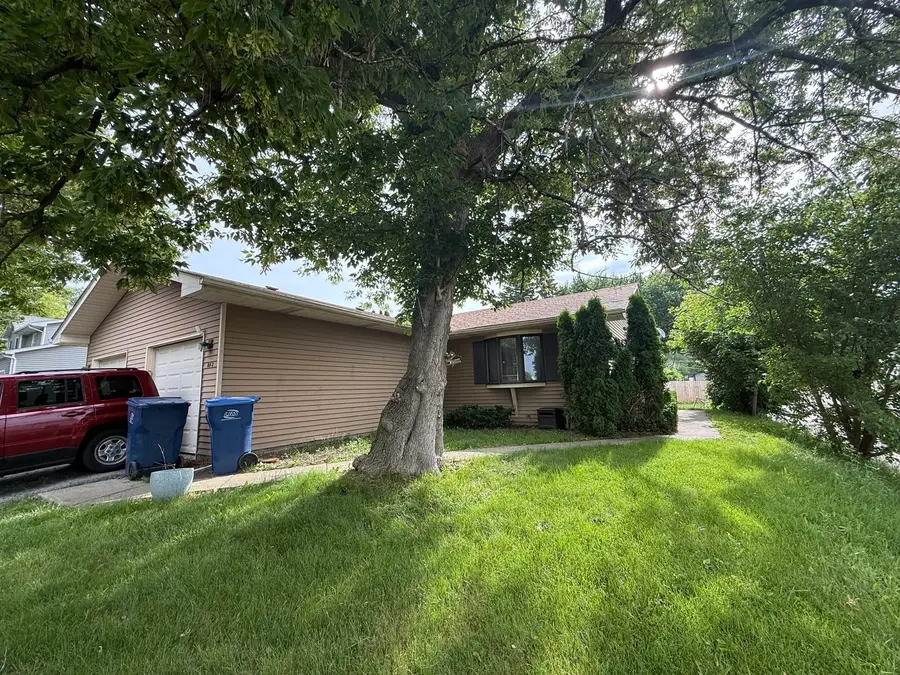 803 Pine Grove Avenue, Gurnee, IL 60031 - #2