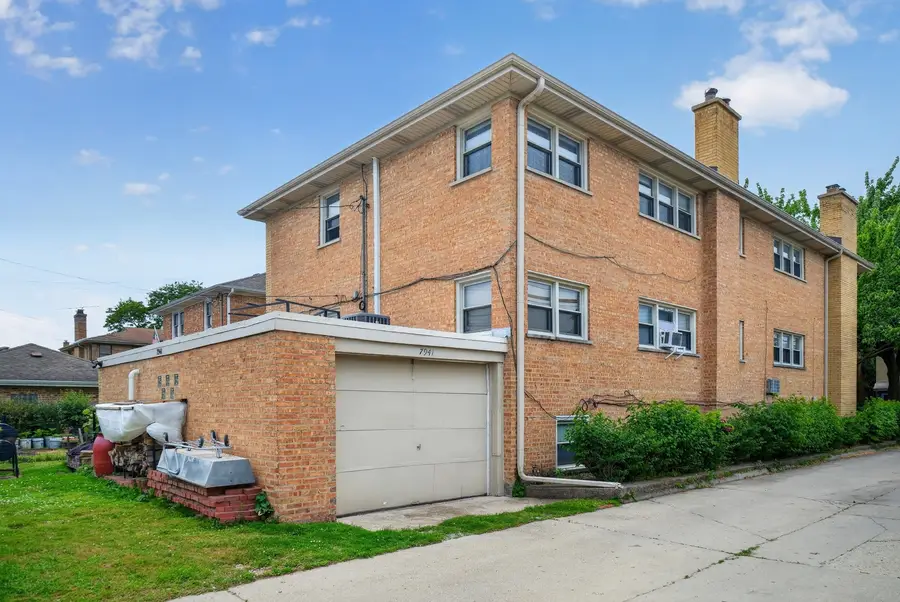 7941 Karlov Avenue, Skokie, IL 60076 - #3