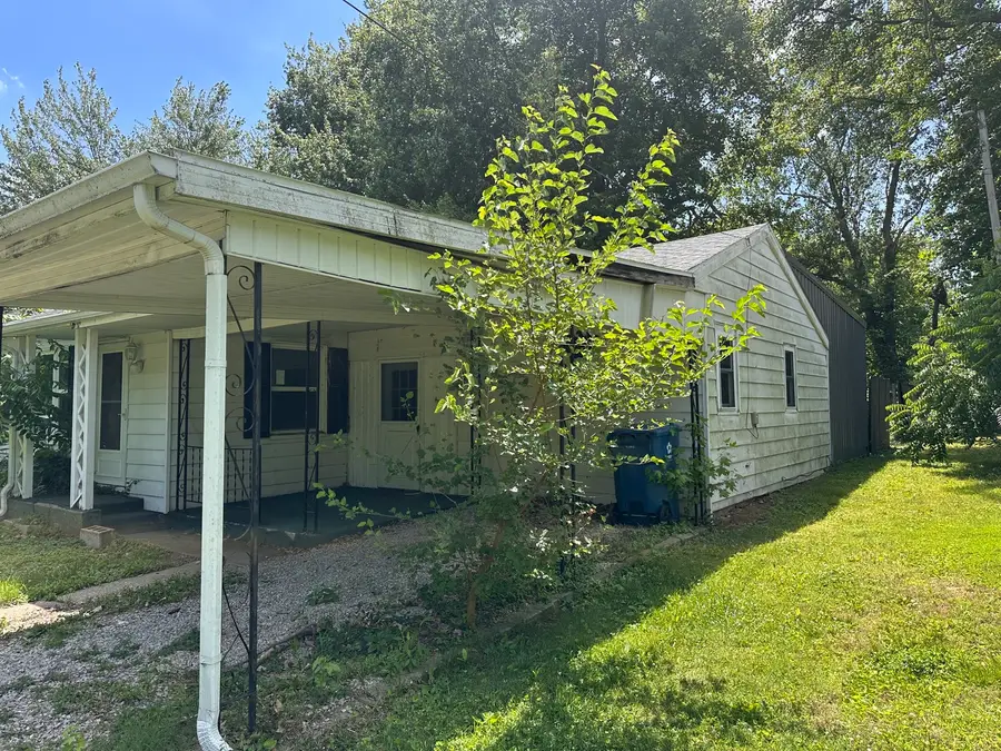 433 Marteeny Street, Mount Vernon, IL 62864 - #3