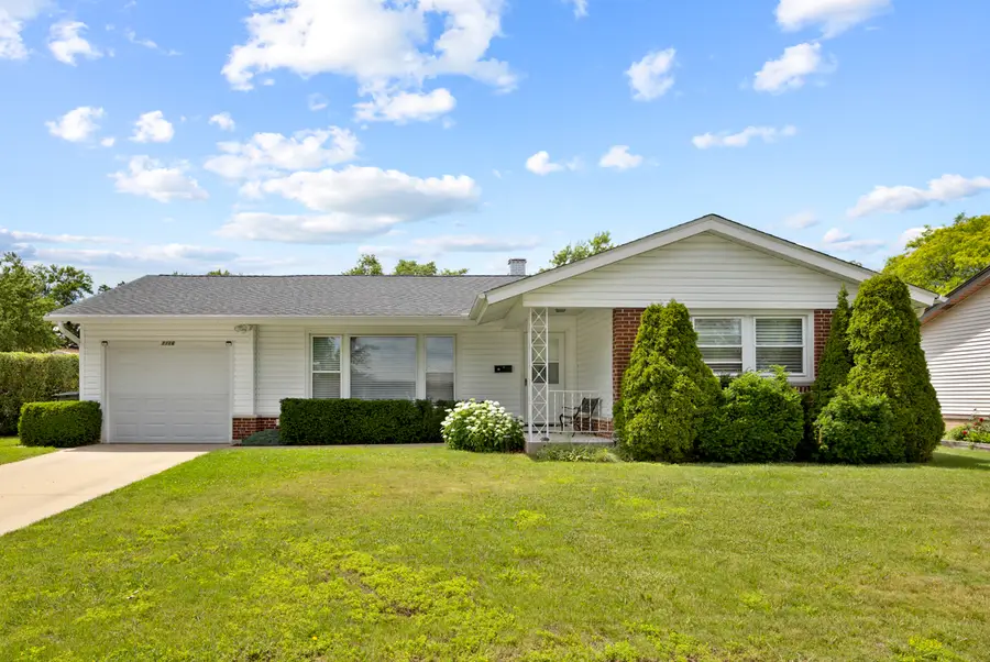 1116 Maple Lane, Elk Grove Village, IL 60007 - #2