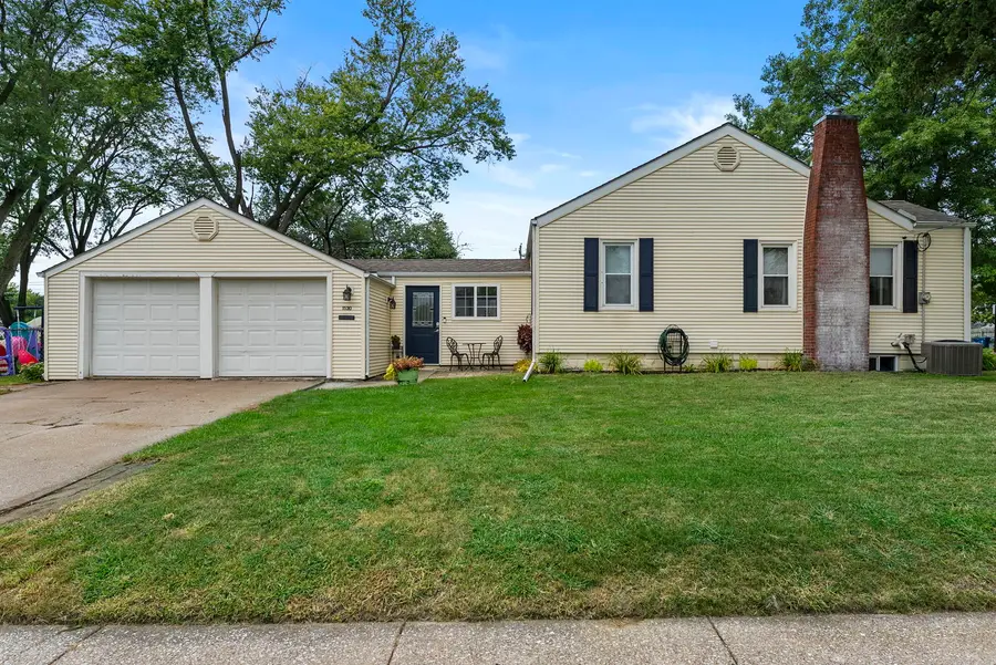 1530 5th Avenue, Silvis, IL 61282 - #2