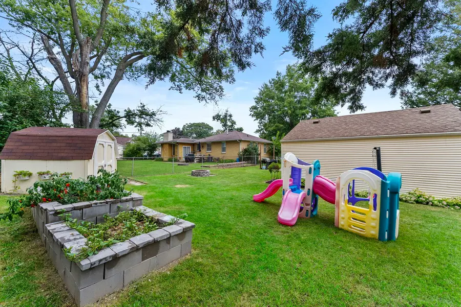 1530 5th Avenue, Silvis, IL 61282 - #3