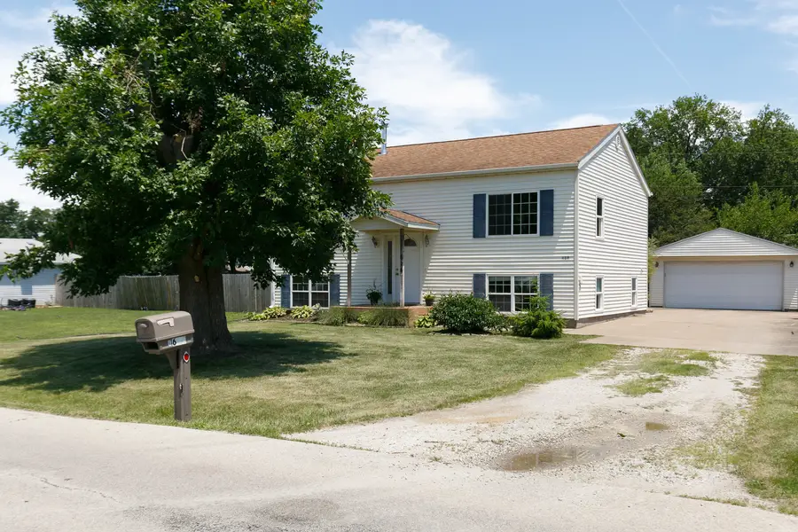 614 6th Street, Colona, IL 61241 - #3