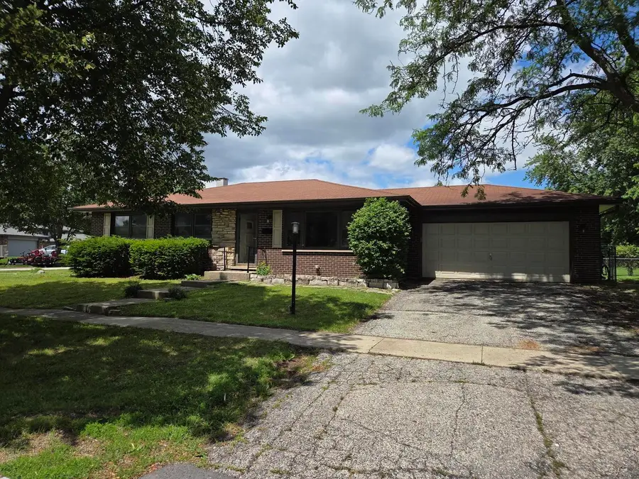 668 Lee Drive, Crystal Lake, IL 60014 - #2