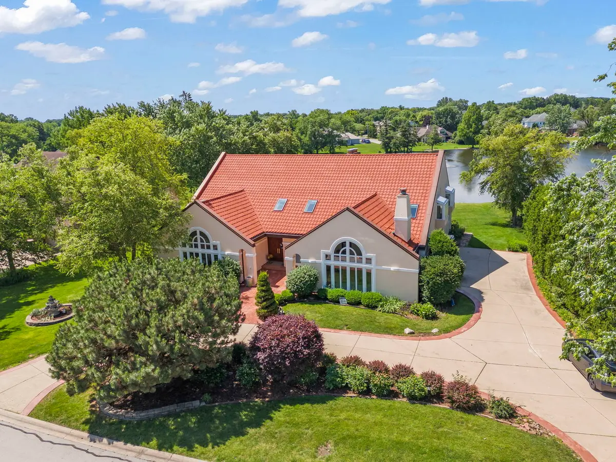 8170 Lake Ridge Drive, Burr Ridge, IL 60527 - #1