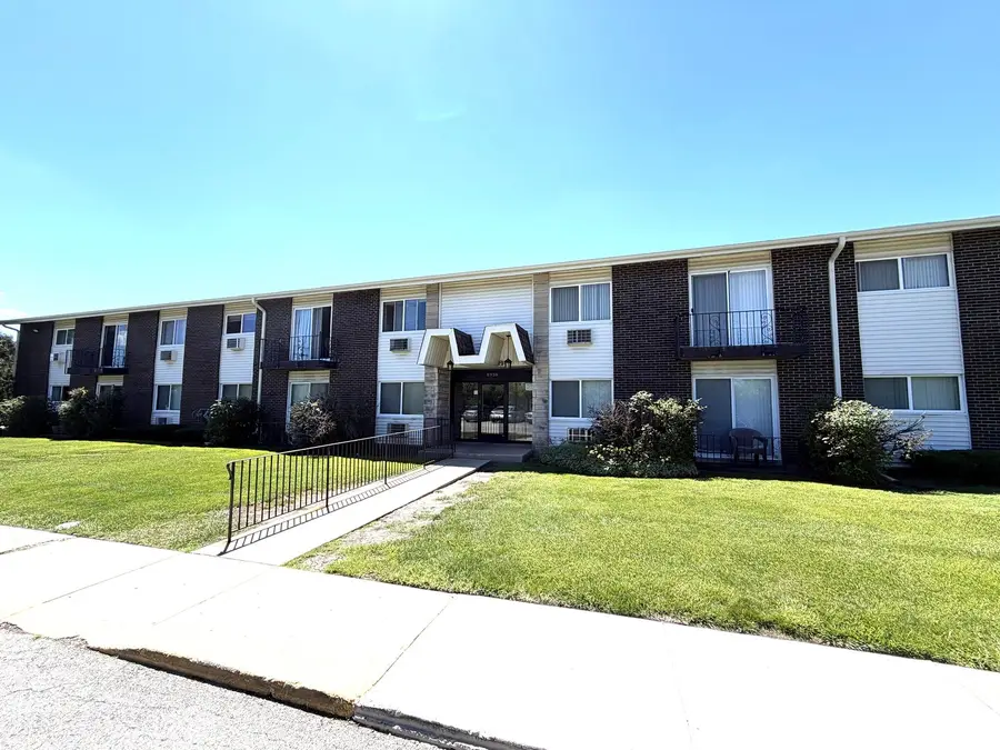 8936 Northshore Drive #1G, Des Plaines, IL 60016 - #2
