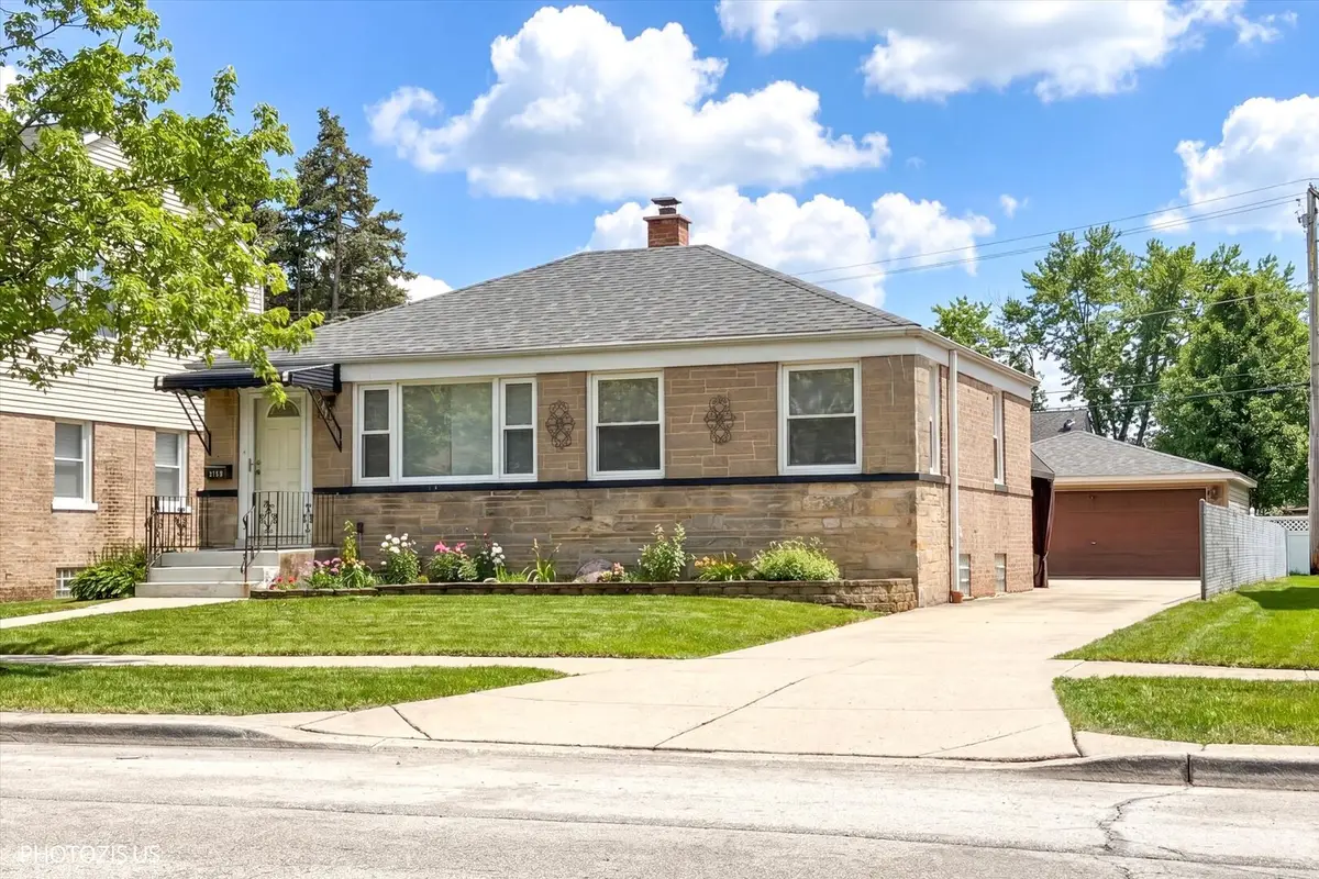 2112 Portsmouth Avenue, Westchester, IL 60154 - #1