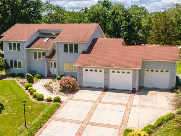 3201 Foxberry Circle, Carbondale, IL 62901