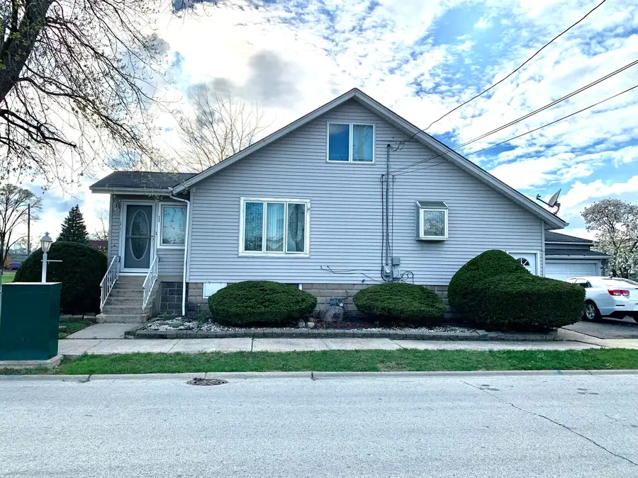 246 E 161st Place, South Holland, IL 60473 - #3