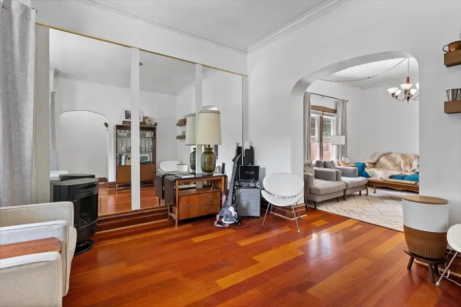 3020 N Francisco Avenue, Chicago, IL 60618 - #2