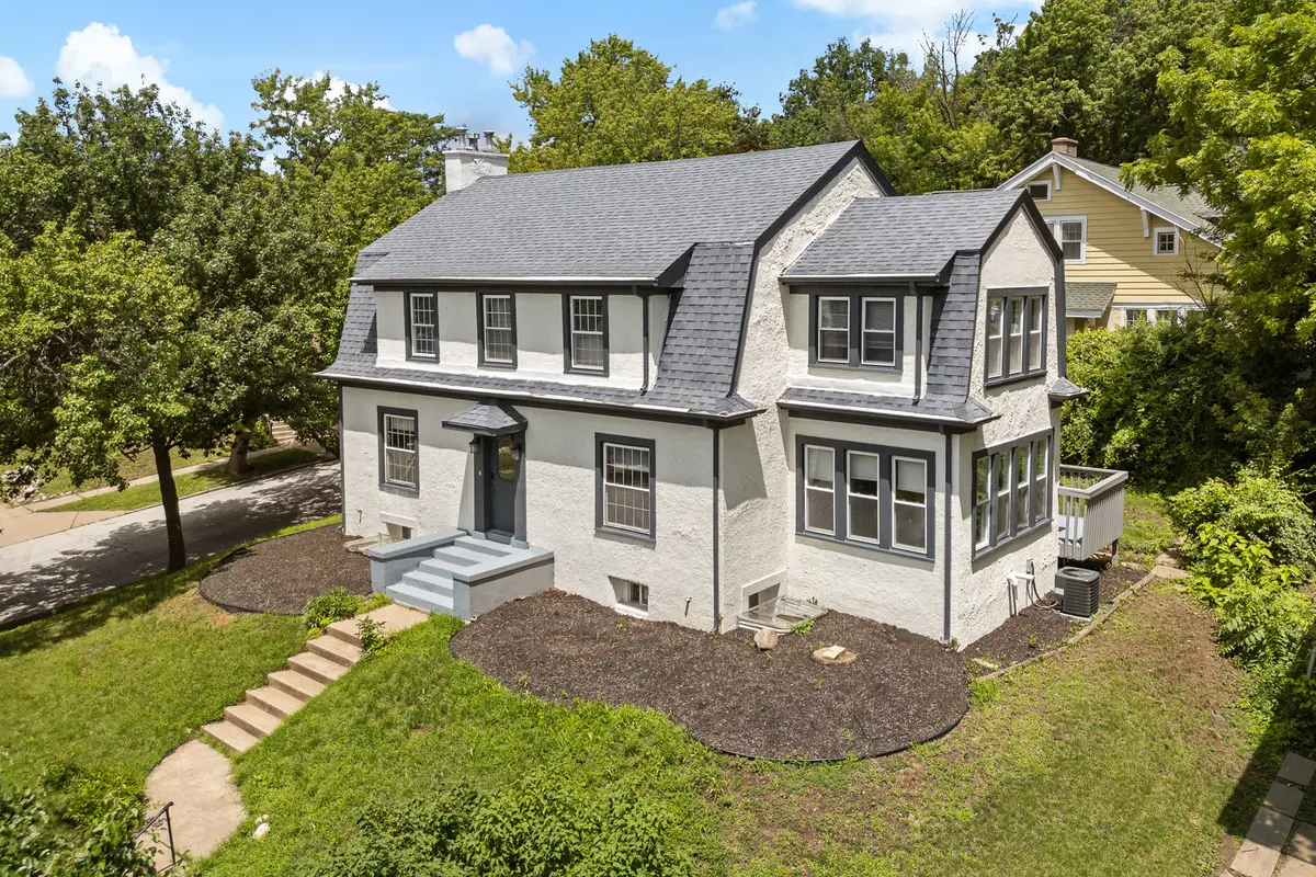 1200 E 9th Street, Davenport, IA 52803 - #1
