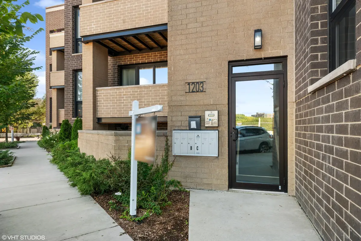 1203 W Superior Street, Chicago, IL 60642 - #1
