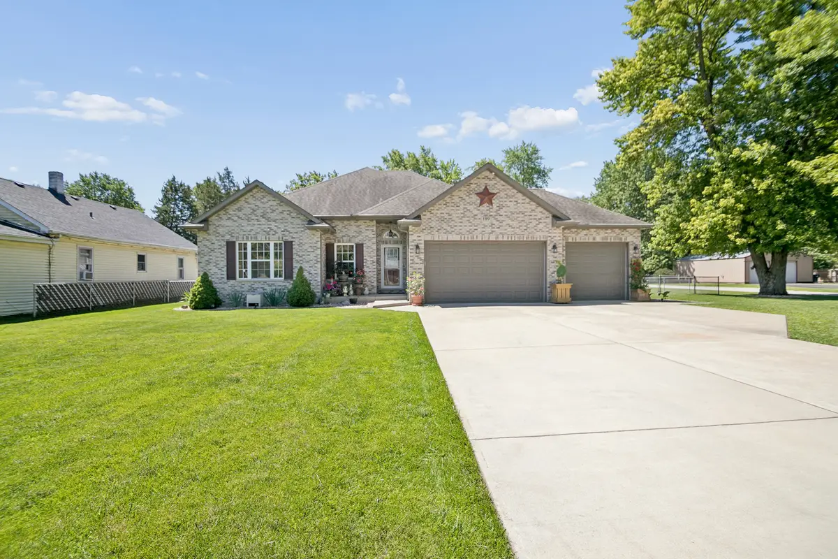 189 W Cermak Road, Braidwood, IL 60408 - #1