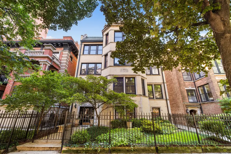 635 W Sheridan Road #G, Chicago, IL 60613 - #2