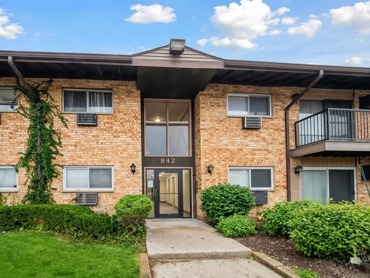 842 E Old Willow Road #106, Prospect Heights, IL 60070 - #1