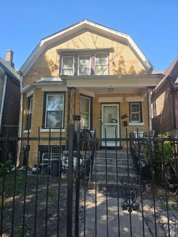 912 N Trumbull Avenue, Chicago, IL 60651
