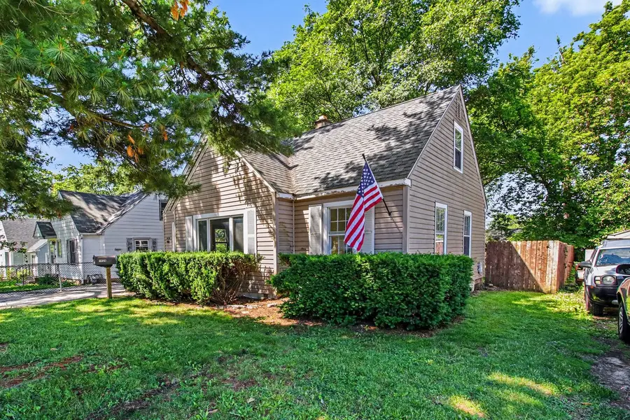 1424 Pine Grove Avenue, Round Lake Beach, IL 60073 - #3