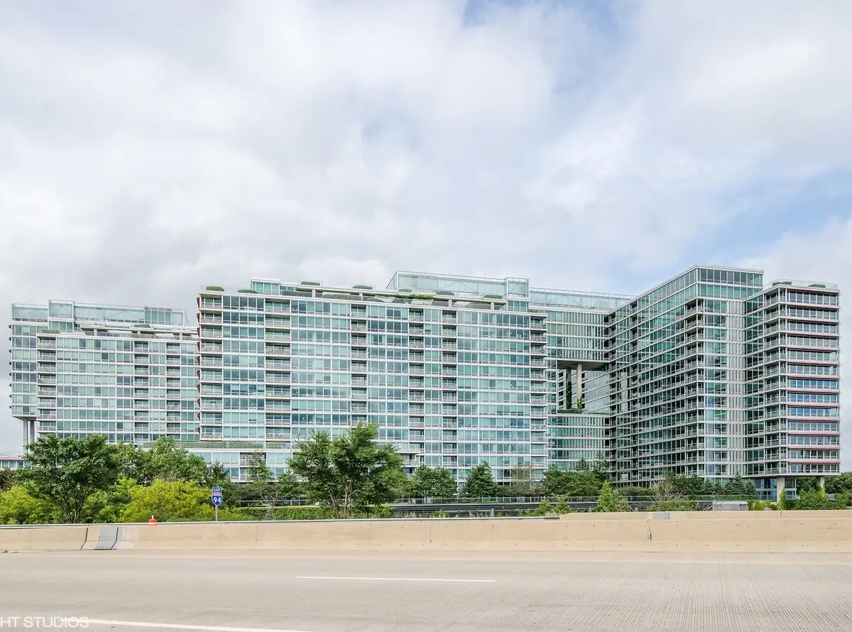 9655 Woods Drive #1001, Skokie, IL 60077 - #1