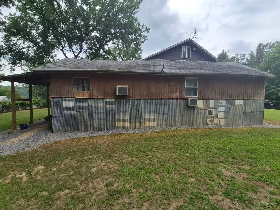 250 Lakeview Road, Galatia, IL 62935 - #3