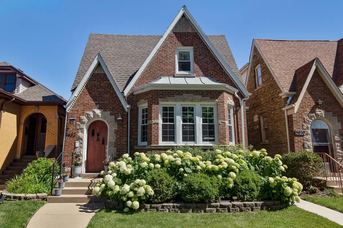 5632 W Pensacola Avenue, Chicago, IL 60634 - #1