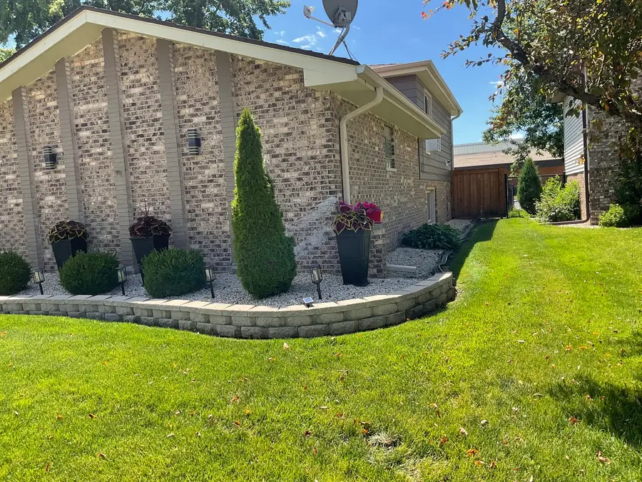 246 S Ingleside Avenue, Glenwood, IL 60425 - #2