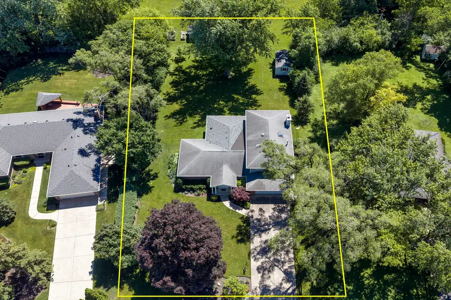 249 Spruce Road, Northbrook, IL 60062 - #2