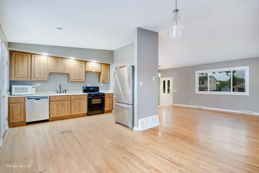 7831 Sprucewood Avenue, Woodridge, IL 60517 - #2