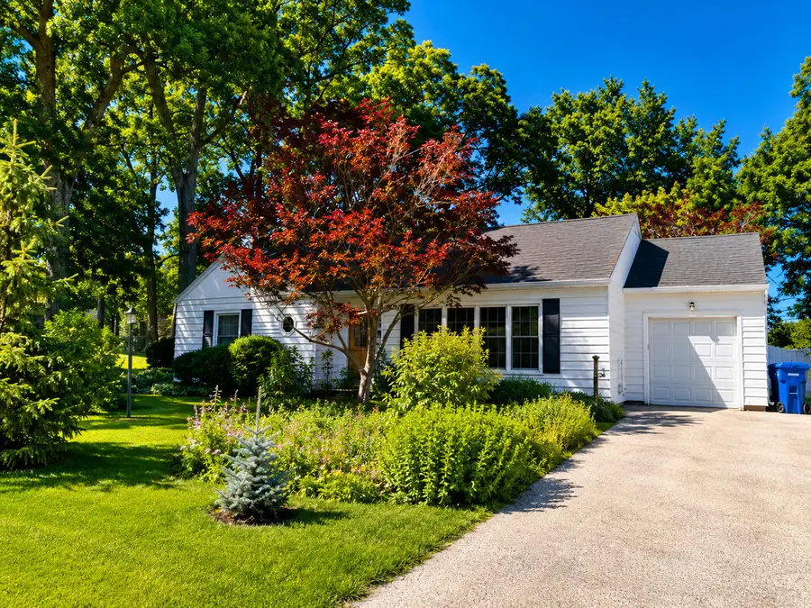 809 Woodlawn Drive, Dekalb, IL 60115 - #3