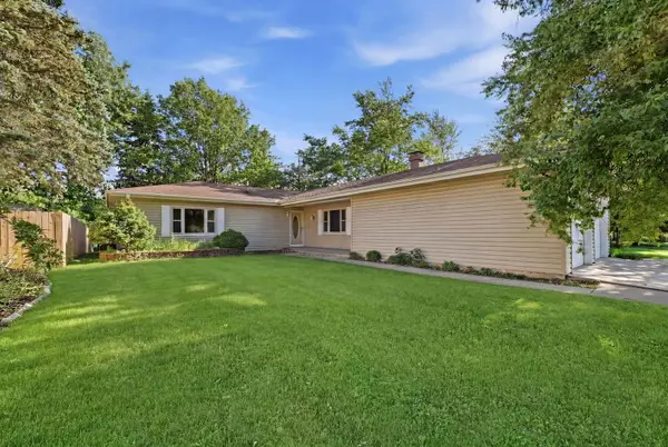1644 Bayberry Lane, Sycamore, IL 60178