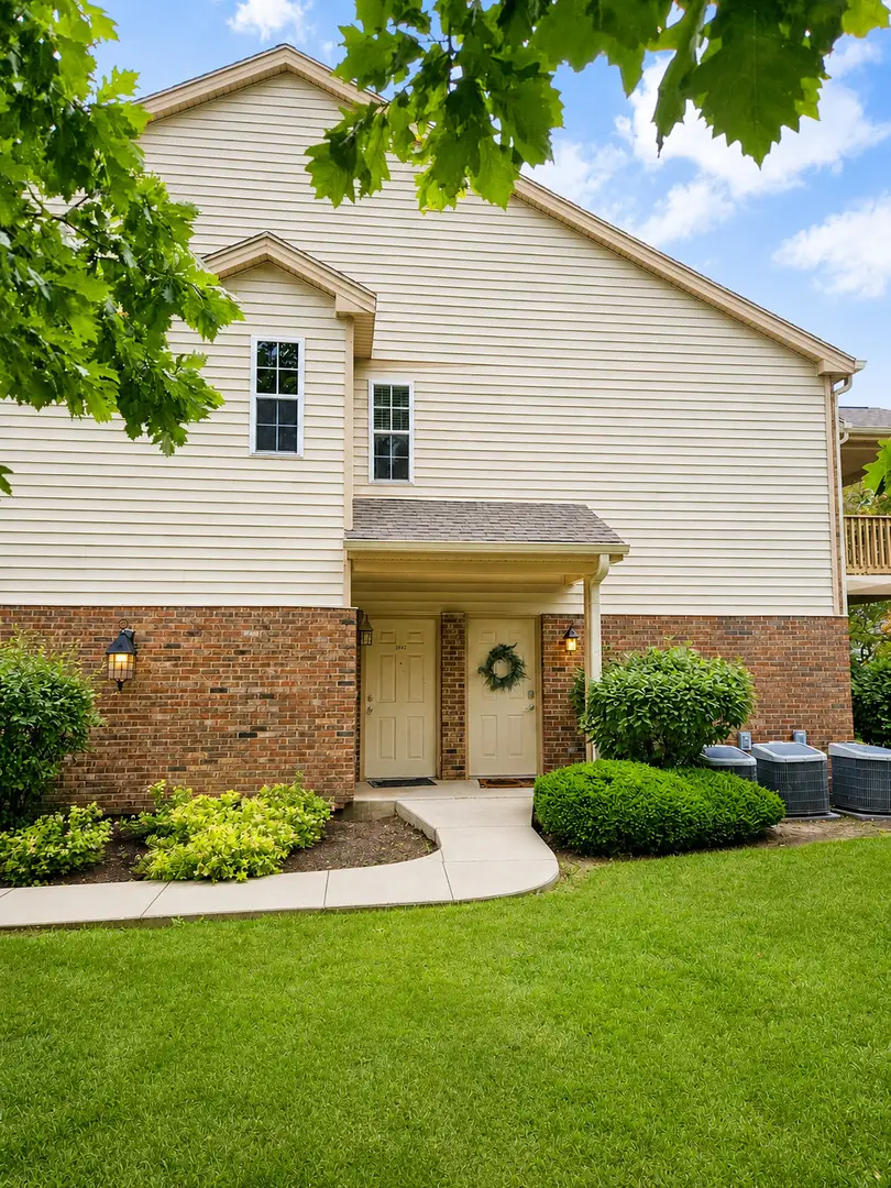 3846 Thornhill Circle #3846, Champaign, IL 61822 - #1