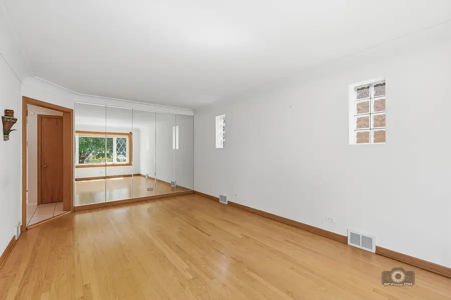 3221 N Pioneer Avenue, Chicago, IL 60634 - #2